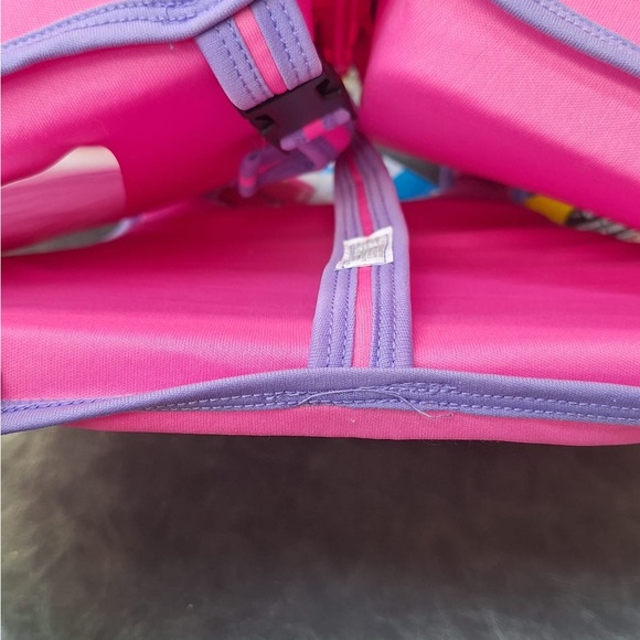 Swim Trainer Vest Adjustable Safety Straps  -  Boys and girls - Picture 6 of 6